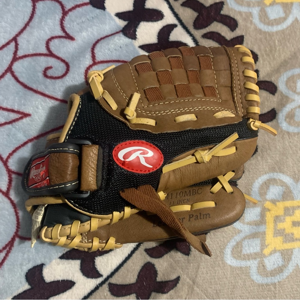 Rawlings Playmaker Series Leather Baseball Glove Youth PM110MBC RHT 11”